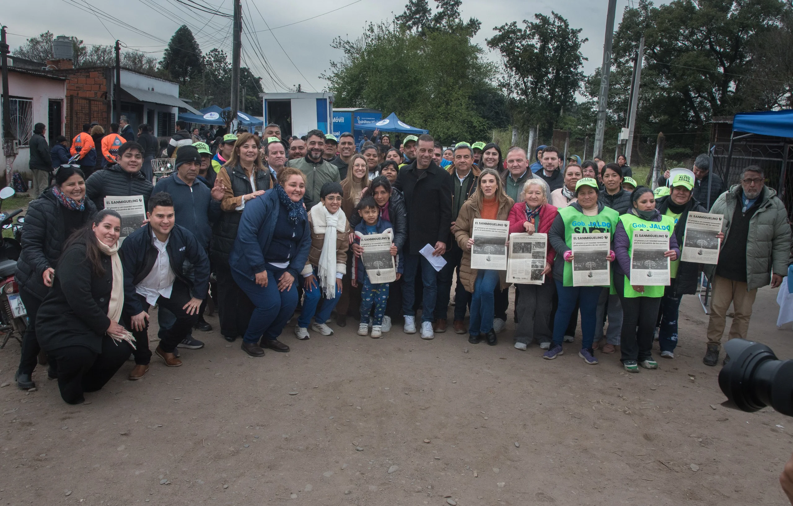 Vecinos de la zona sur de la capital acceden a múltiples servicios y trámites en otro Operativo Integral Municipal