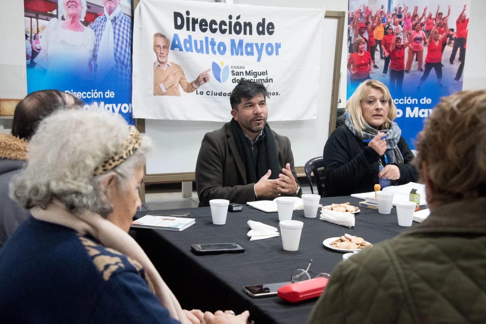 Con apoyo municipal, buscan facilitar la gestión administrativa de centros de jubilados de la capital