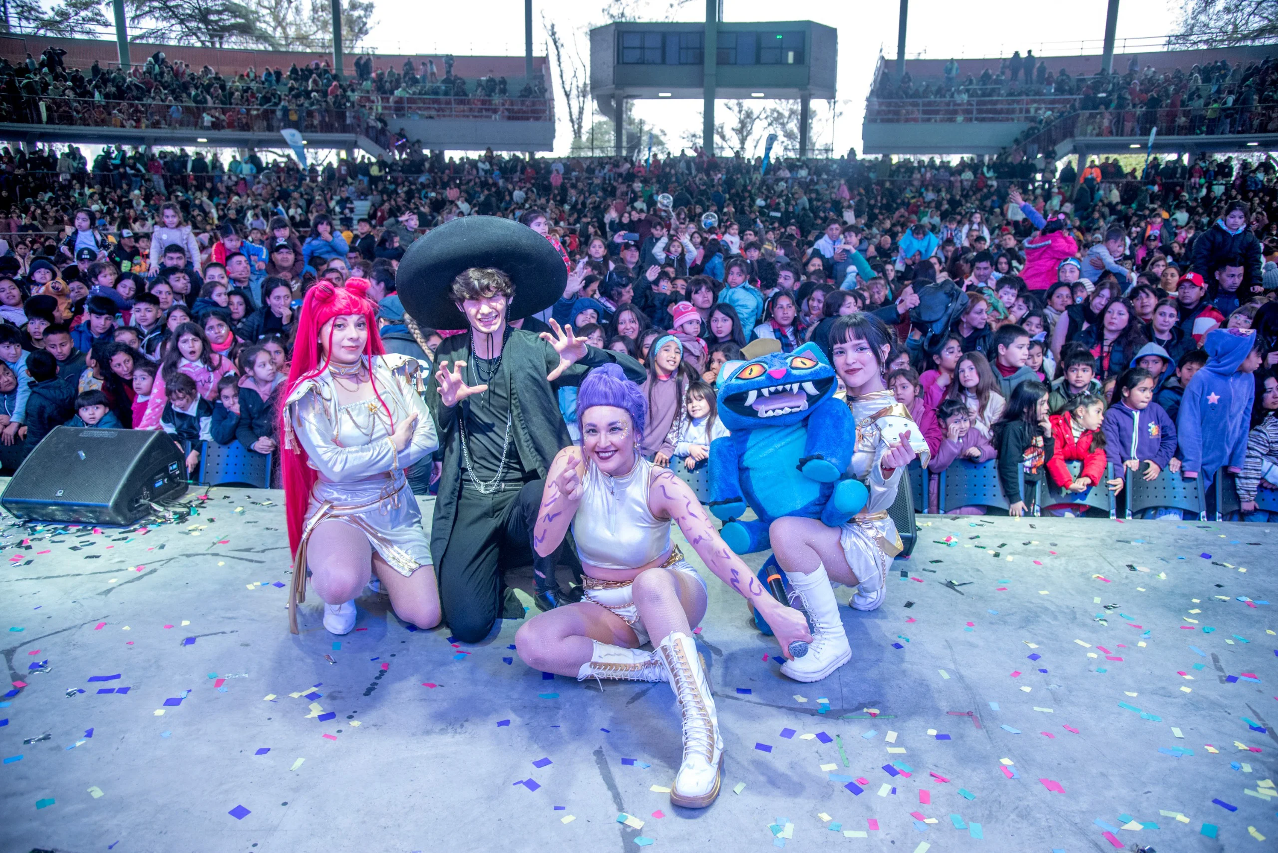 Miles de niños festejaron su día en el Palacio de los Deportes