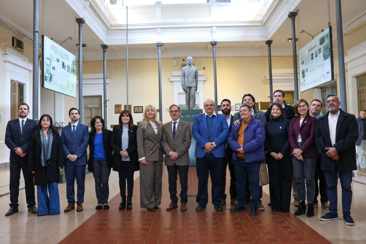 2025 convenio con UNT (4)