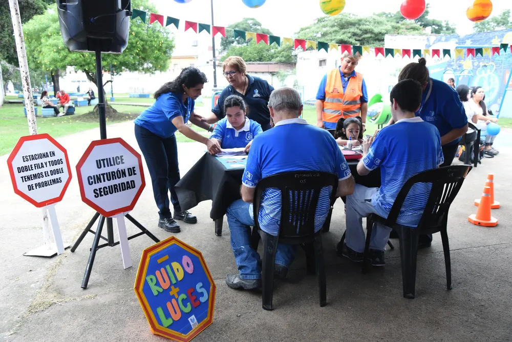 Lanzamiento campaña Más luces menos ruido cim cea 2024 1