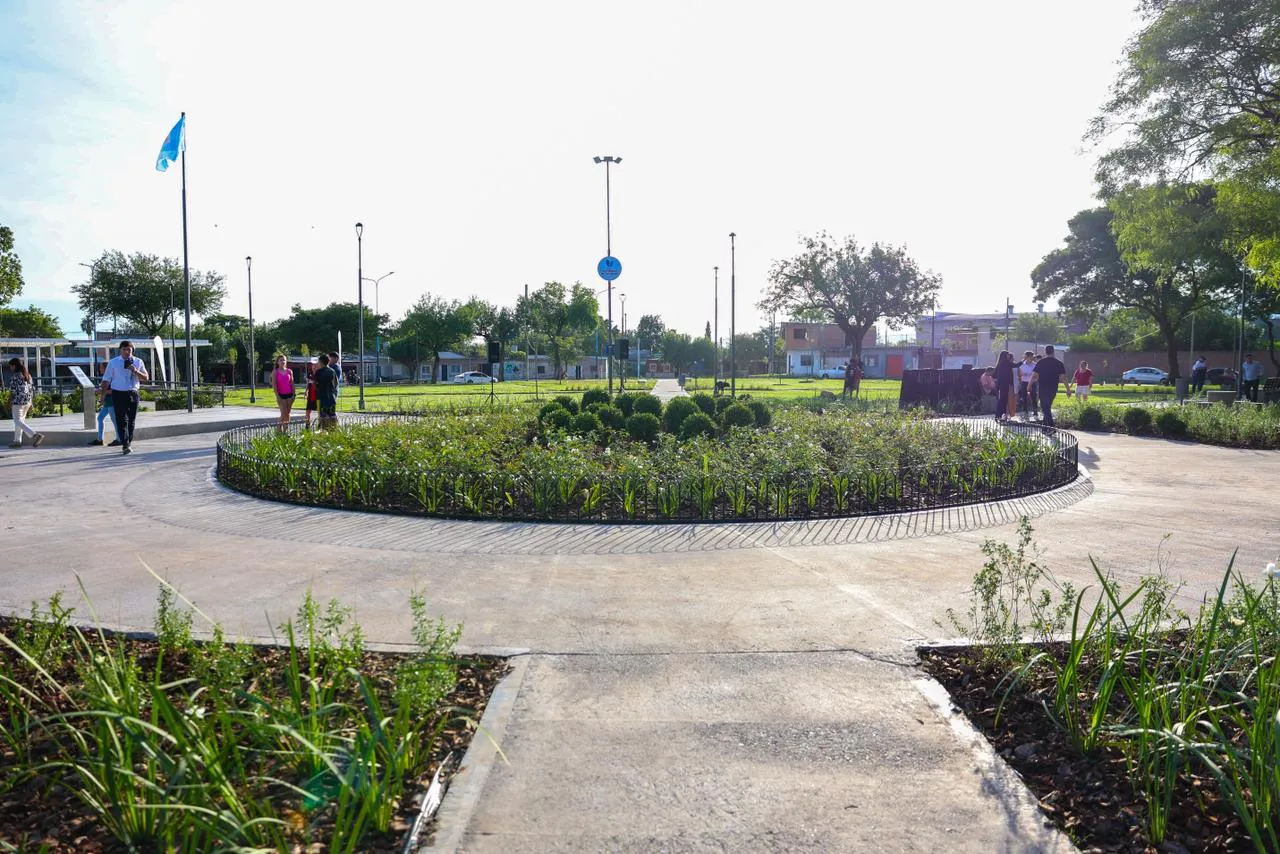 WhatsApp Image 2025-12-09 at 22.16.09