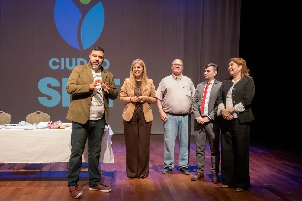 2026 charla inclusión escolar y discapacidad casa azul (2)