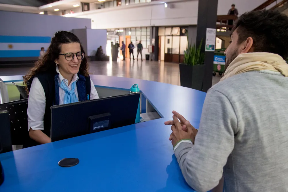 Empleados municipales de atención al público