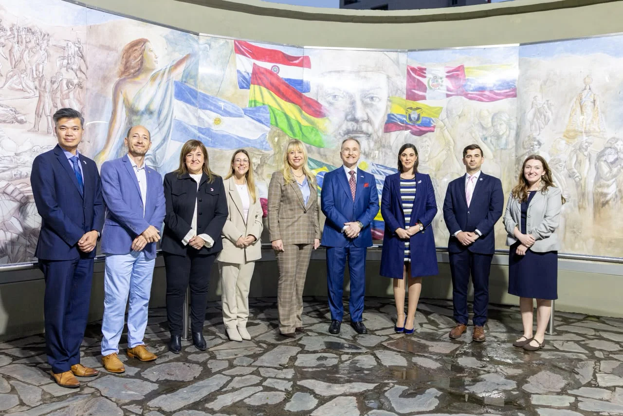 Rossana Chahla recibió al embajador de Estados Unidos Peter Lamelas para abrir opciones de cooperación (3)