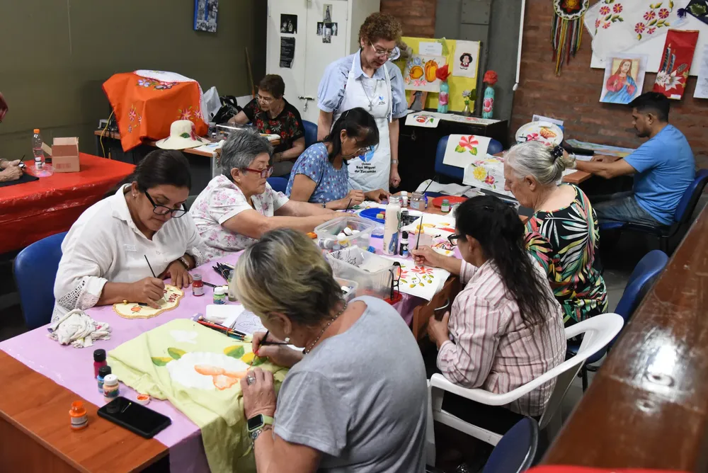 taller de pintura programas sociales avenida Juan B Justo 4