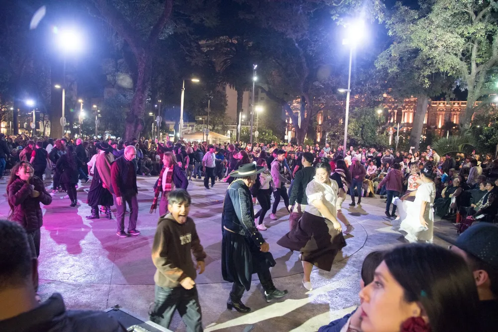 Encuentro Folclore en la Ciudad-Plaza Independencia (4)
