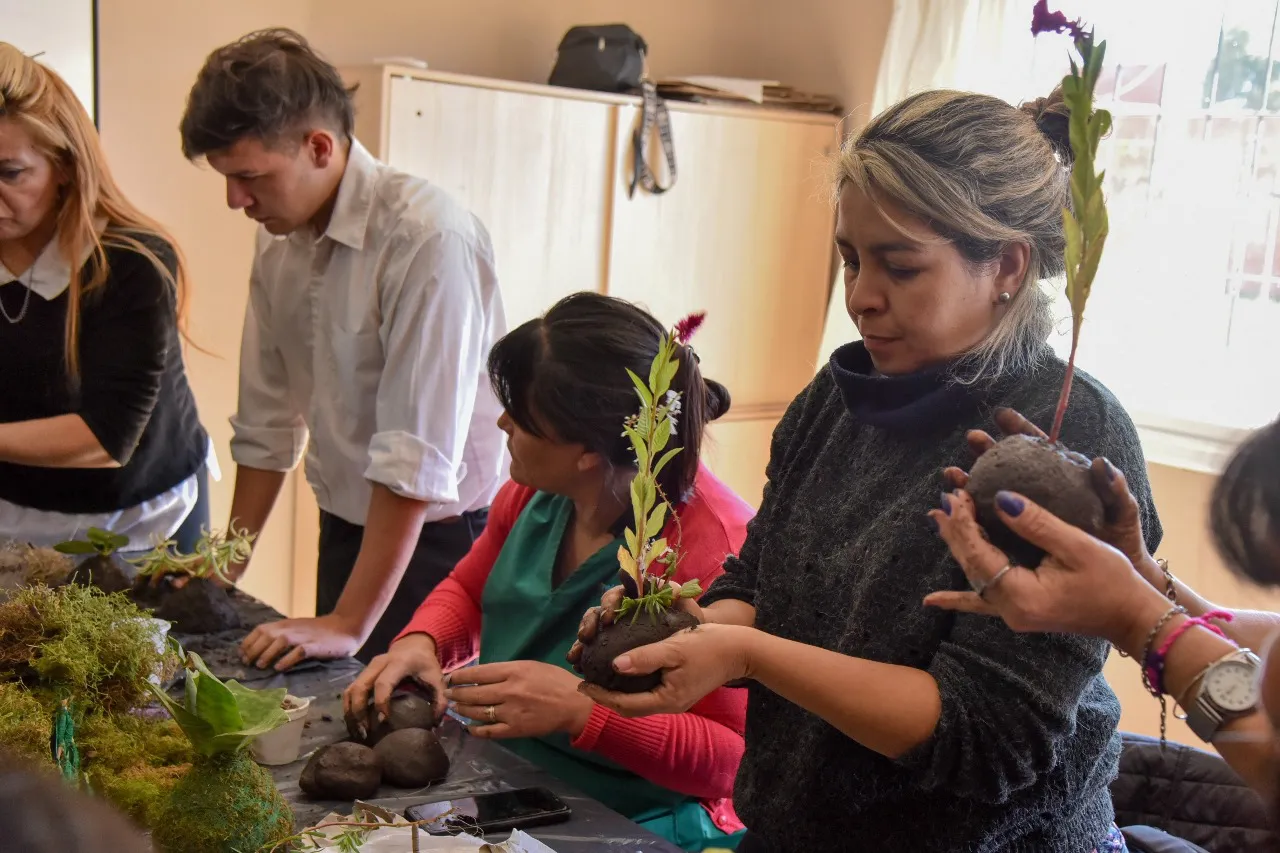 KokedamaWhatsApp Image 2024-04-16 at 12.55.12