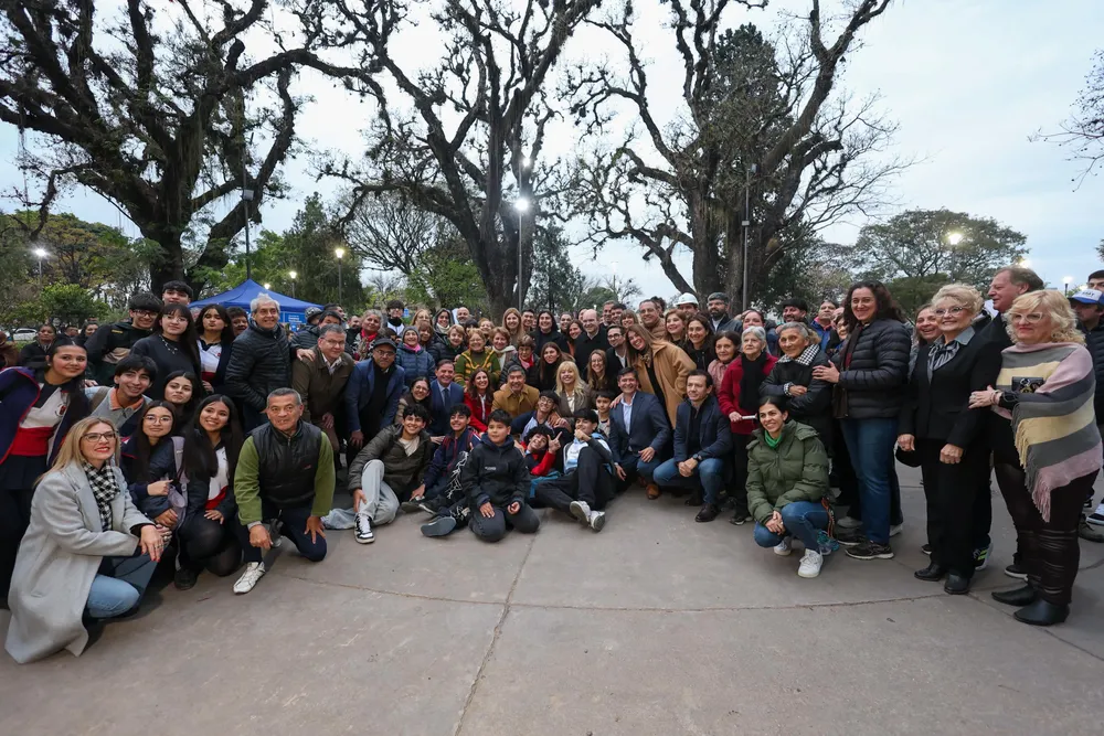 2025 inauguración plaza 1 de mayo Villa Luján (4)