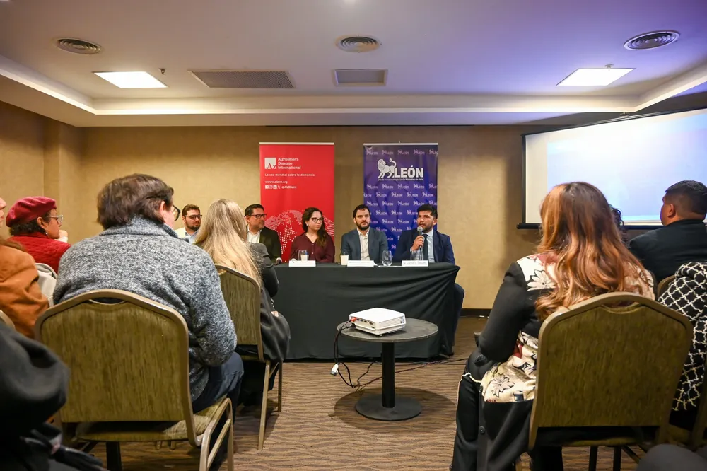 Encuentro Internacional de Políticas Públicas en Salud Cerebral y Alzheimer (Portada)