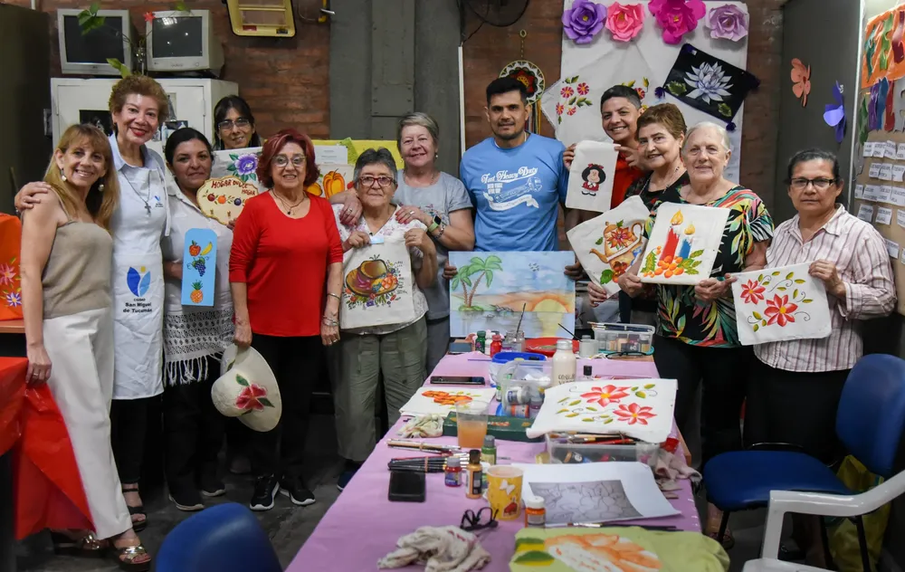 taller de pintura programas sociales avenida Juan B Justo 1