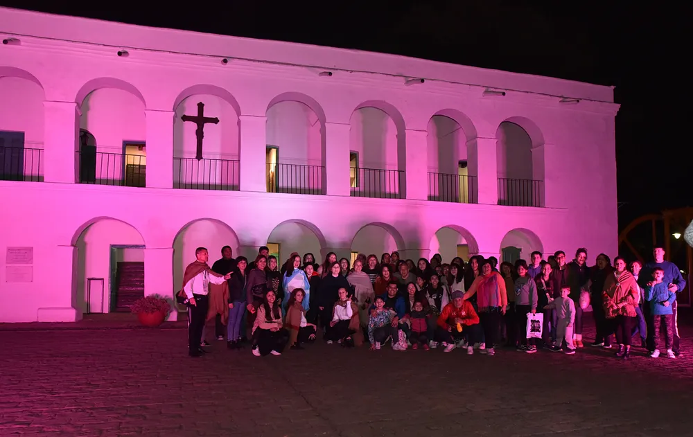 Bus turístico nocturno MIA 2024