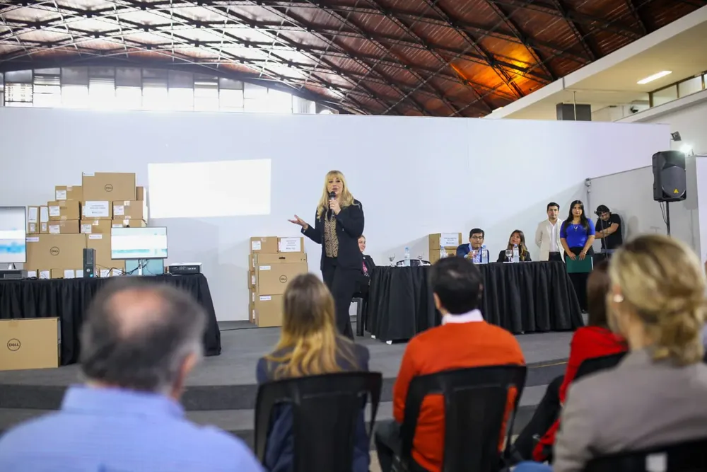 Entrega de 85 ComputadorasWhatsApp Image 2024-04-04 at 1.56.18 PM