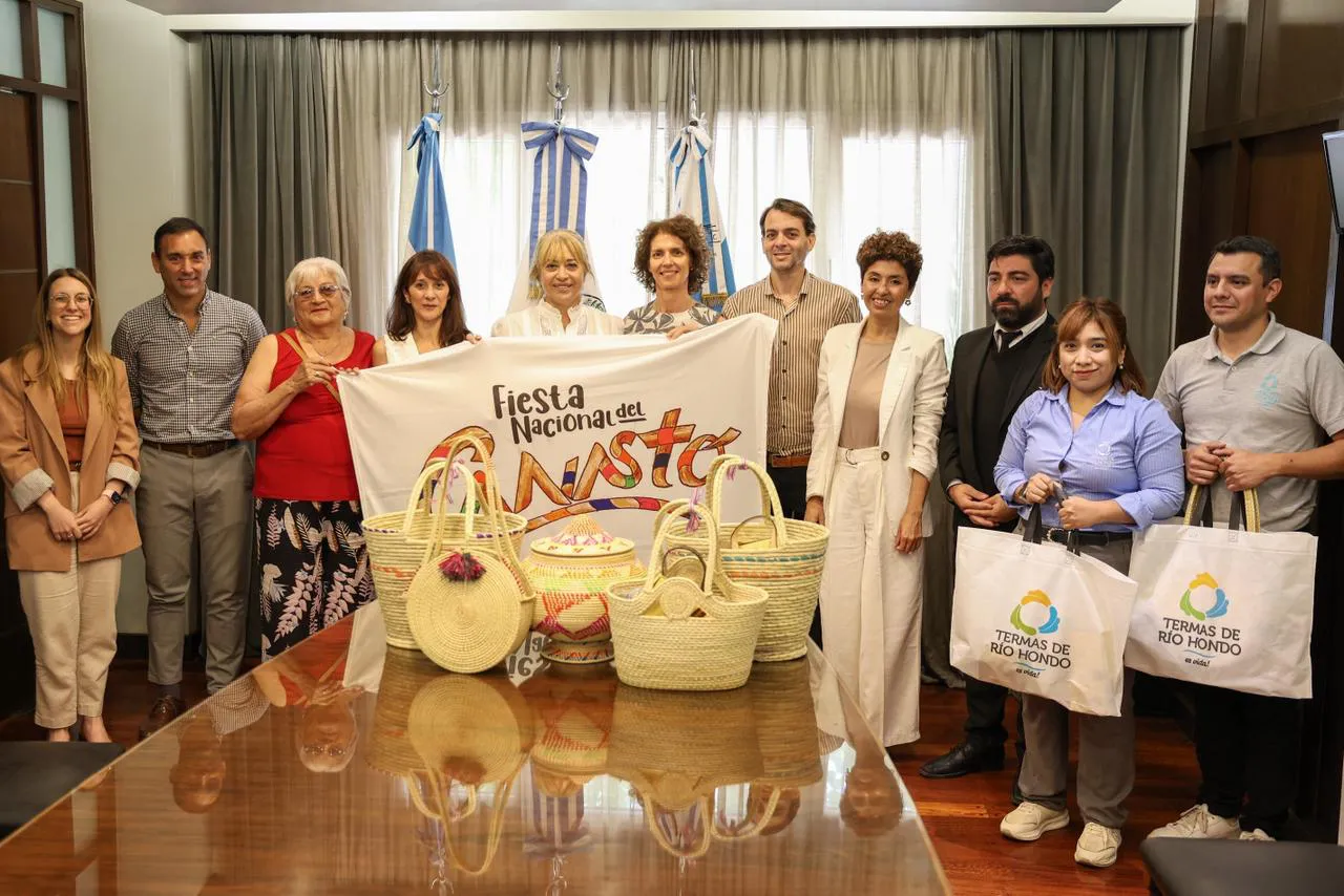 2025 intendenta fiesta del canasto (1)
