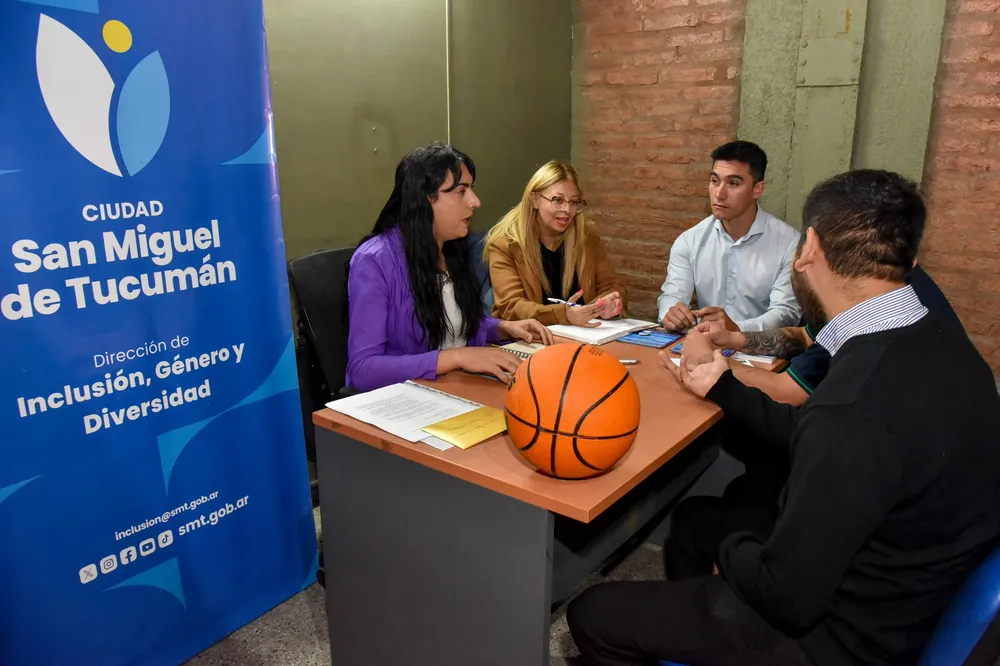 f7bb6c8f-a9ba-40c2-ab53-2a339dea0bee