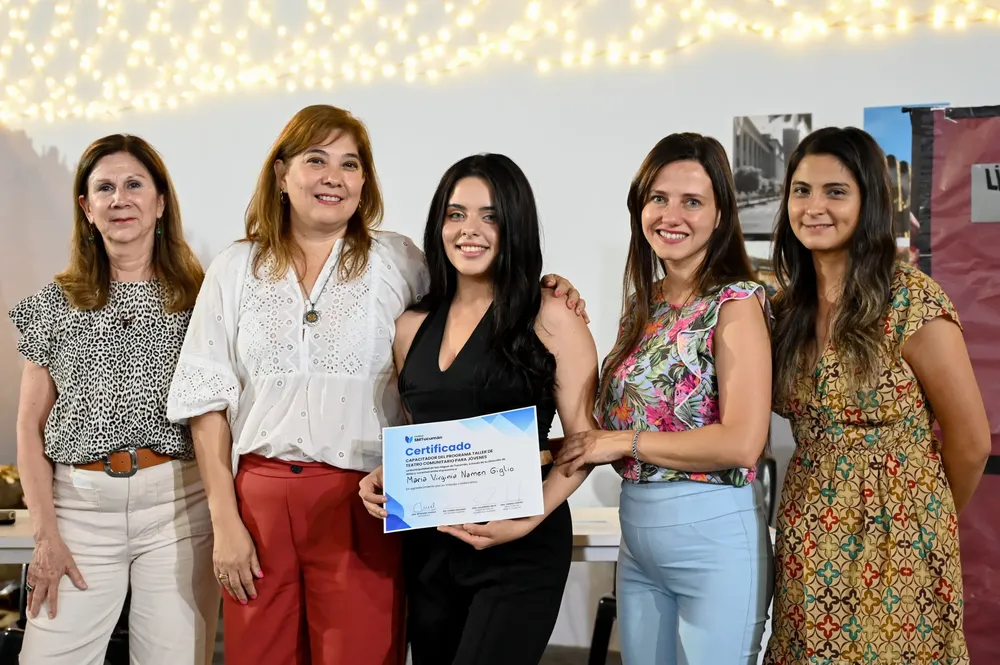 certificados niñez y juventud peluquería y teatro 2
