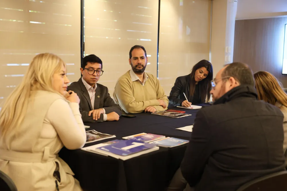 Reunión con directivos FOPEA (1) (1)