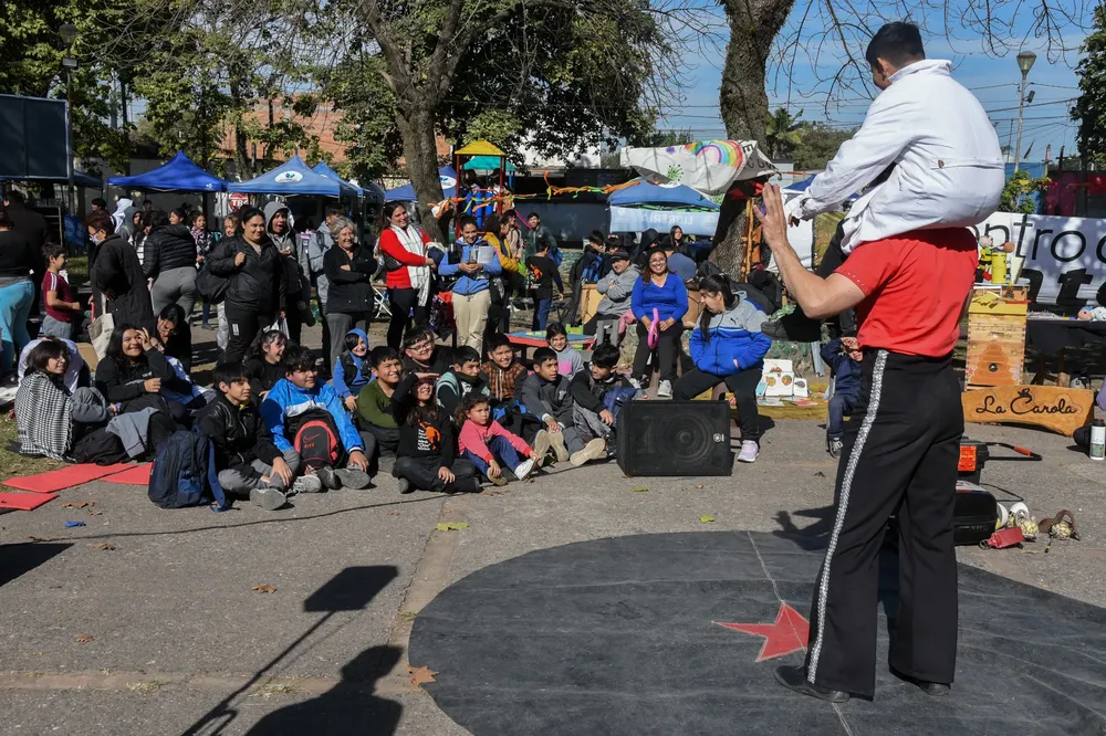 2025 crear encuentro teatro circo cultura barrio Los platanos (1)