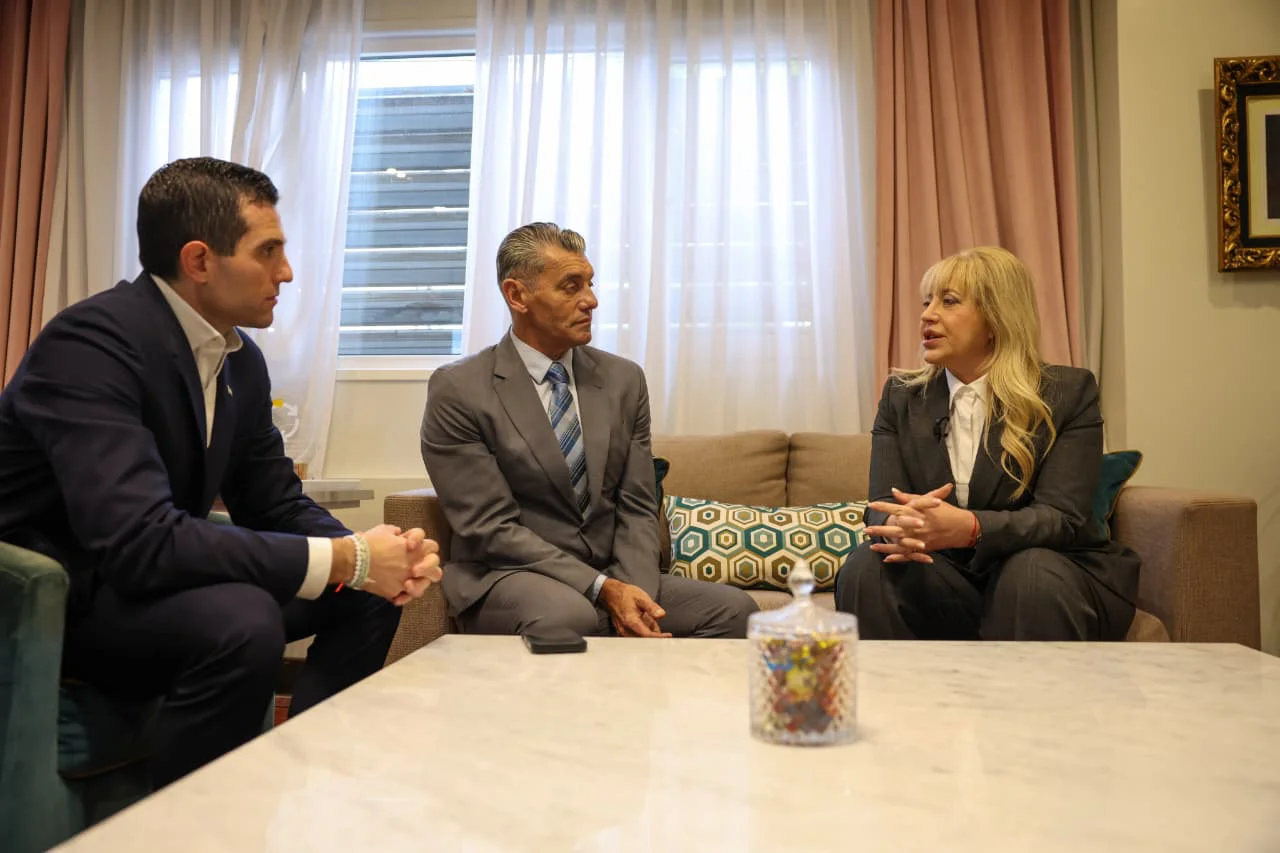 Sergio Goycochea fue recibido por Rossana Chahla y declarado Visitante Ilustre de SMT