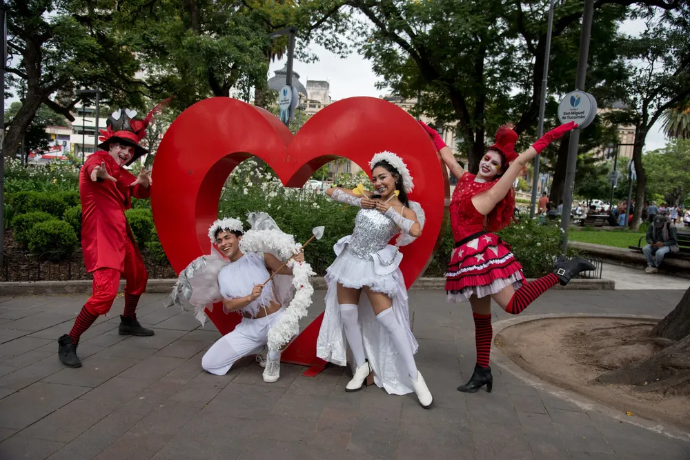 2026 día de san valentín enamorados plaza independencia (1)