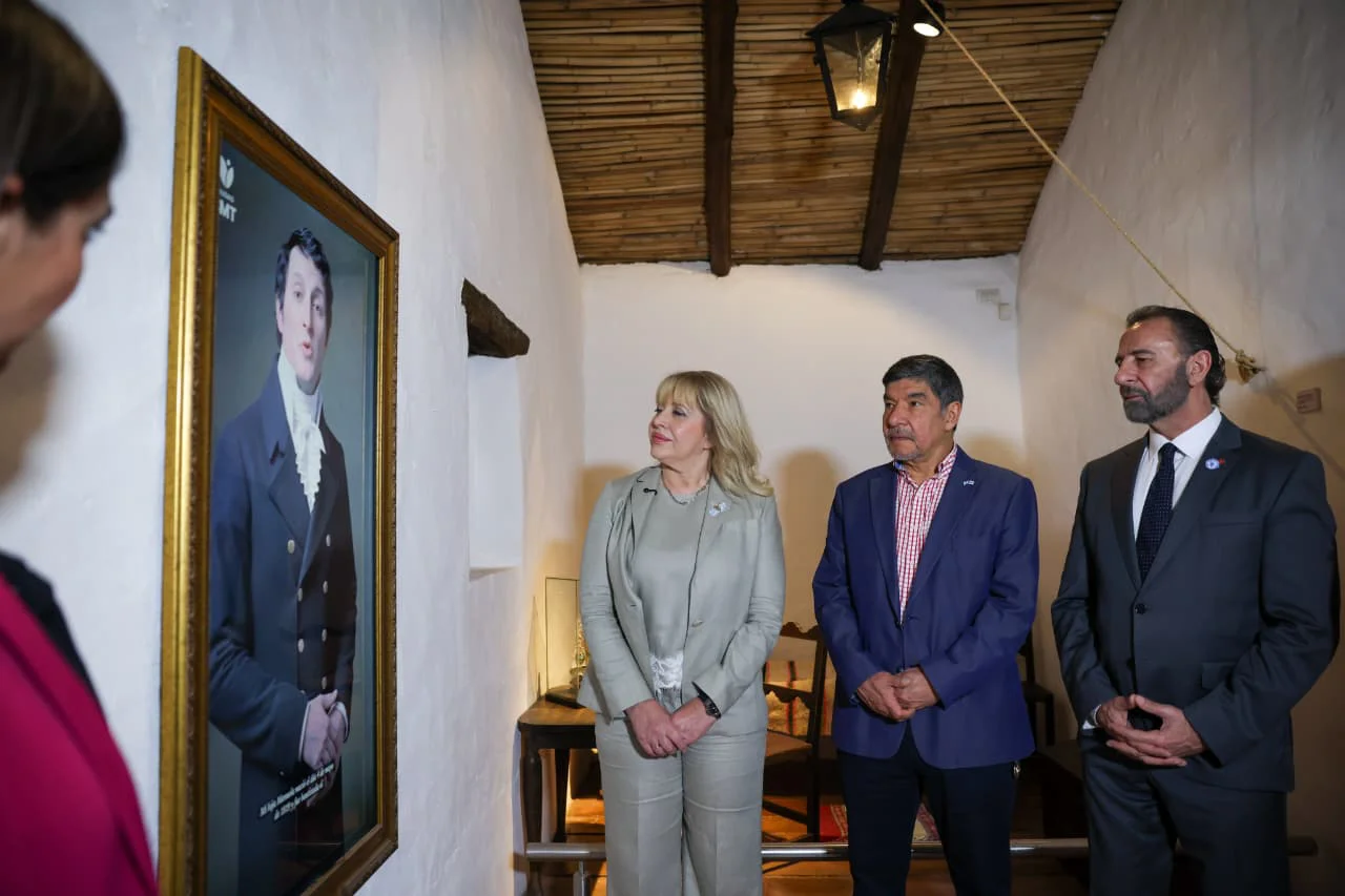 Rossana Chahla encabezó el acto por el 214° aniversario de la Batalla de Tucumán (2)