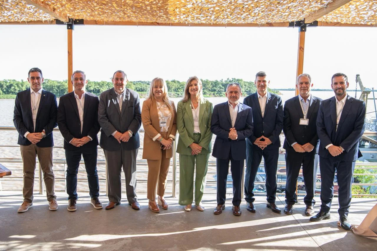 Reunión de COFEIN en Paraná (3)