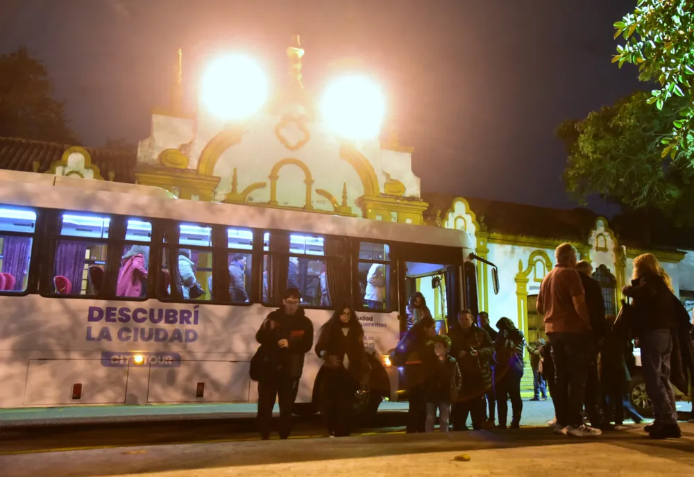 bus turístico para vacaciones de invierno (2)