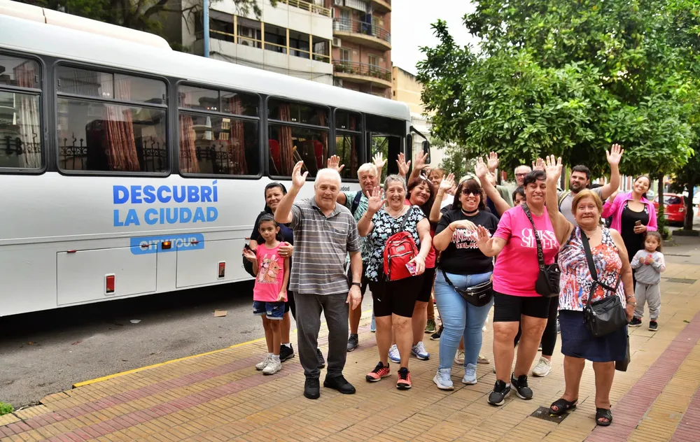 bus turistico SMT abril