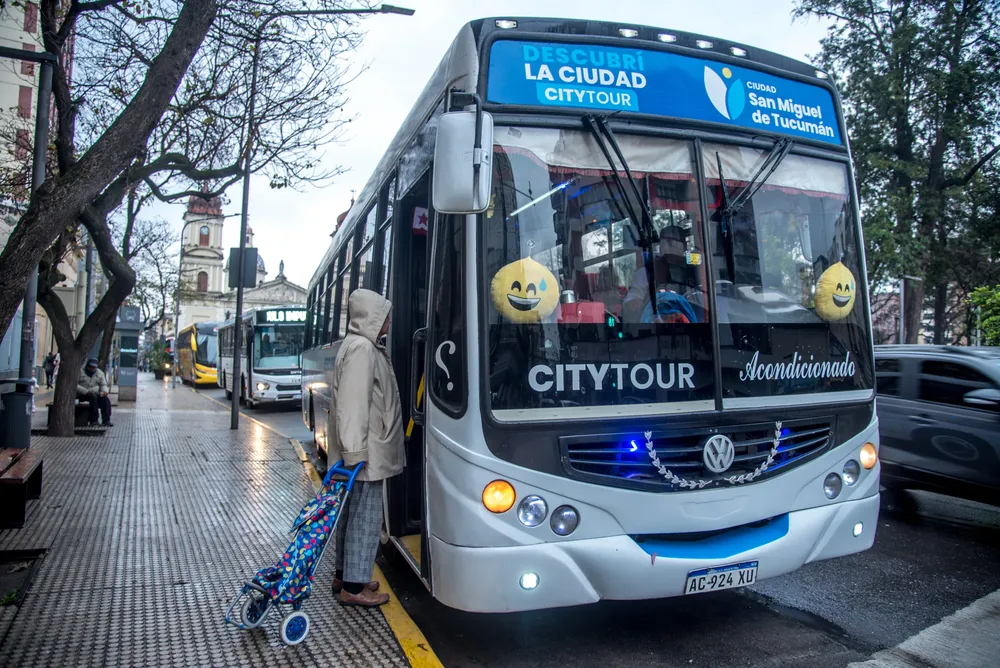 2026 bus turístico smt parada Laprida