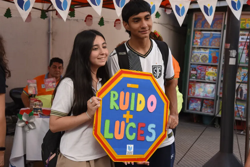 campaña mas luces menos ruido pirotecnia peatonal 5