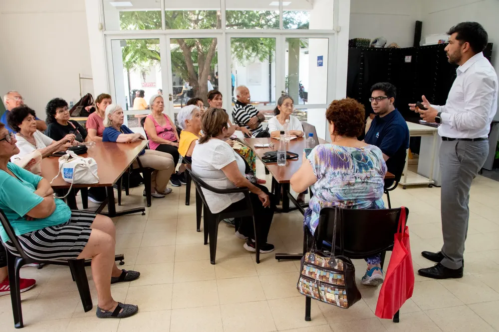 2025 taller enseñanza digital adulto mayor 2