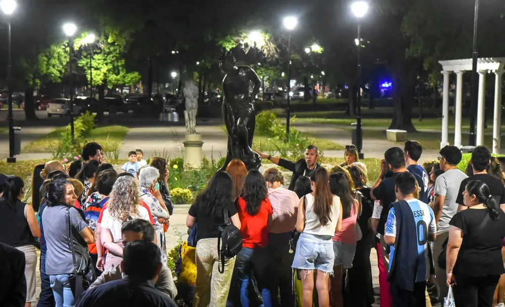 Bus Turistico museo escultórico Parque 9 de Julio  - (1)