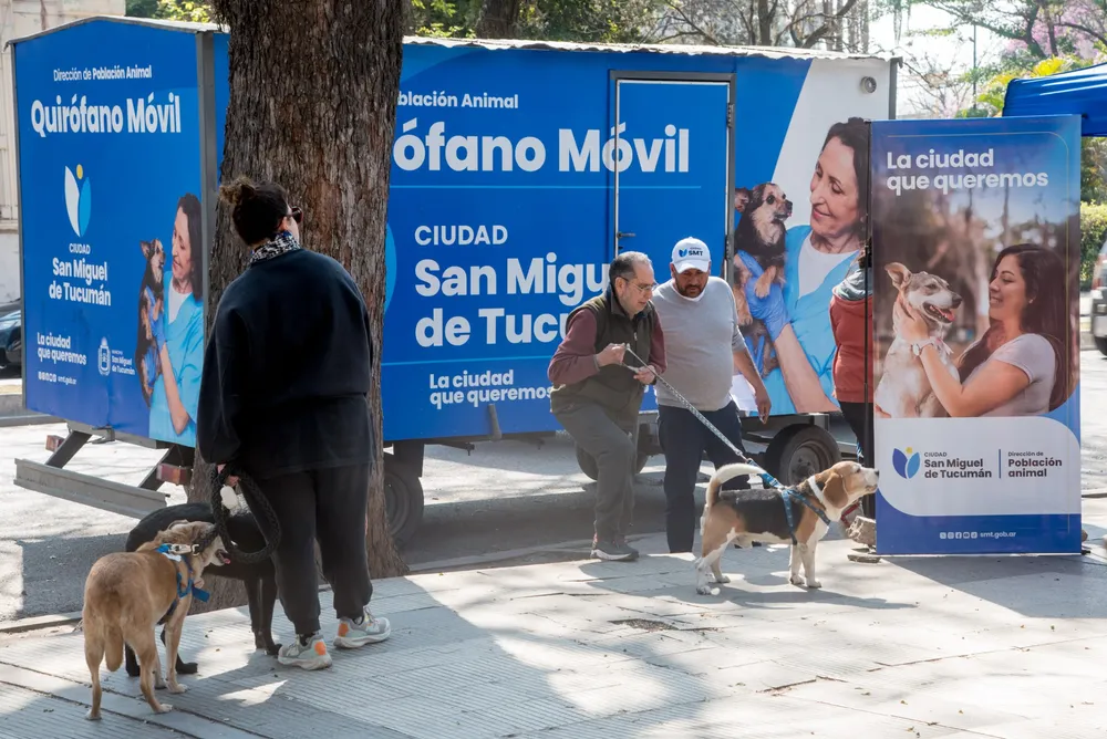 campaña salud animal plaza urquiza 1