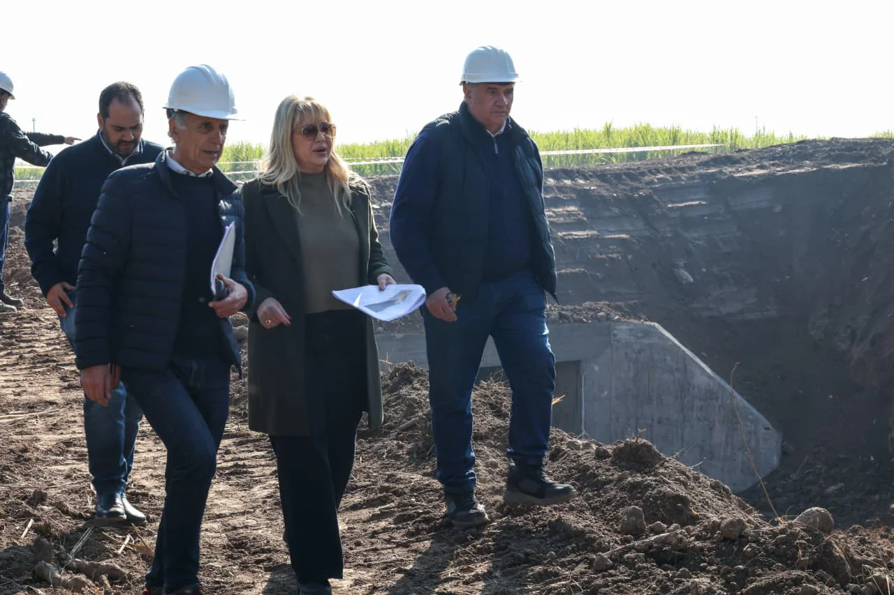 Rossana Chahla supervisó la obra hidráulica del barrio 360 Viviendas (2)