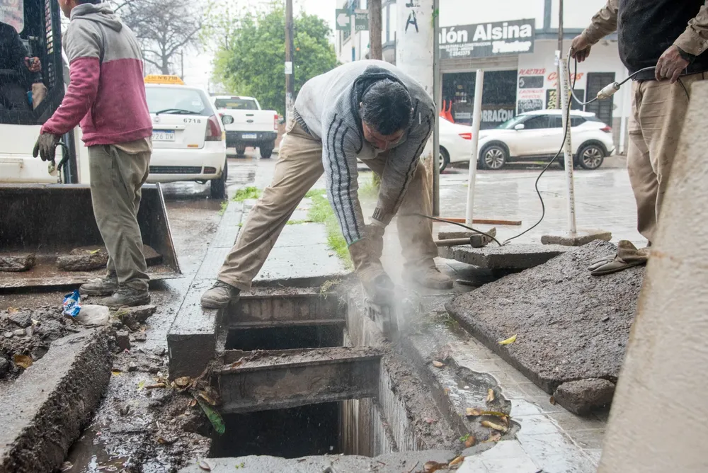 2026 sistema desagüe pluvial uruguay y pasaje (2)