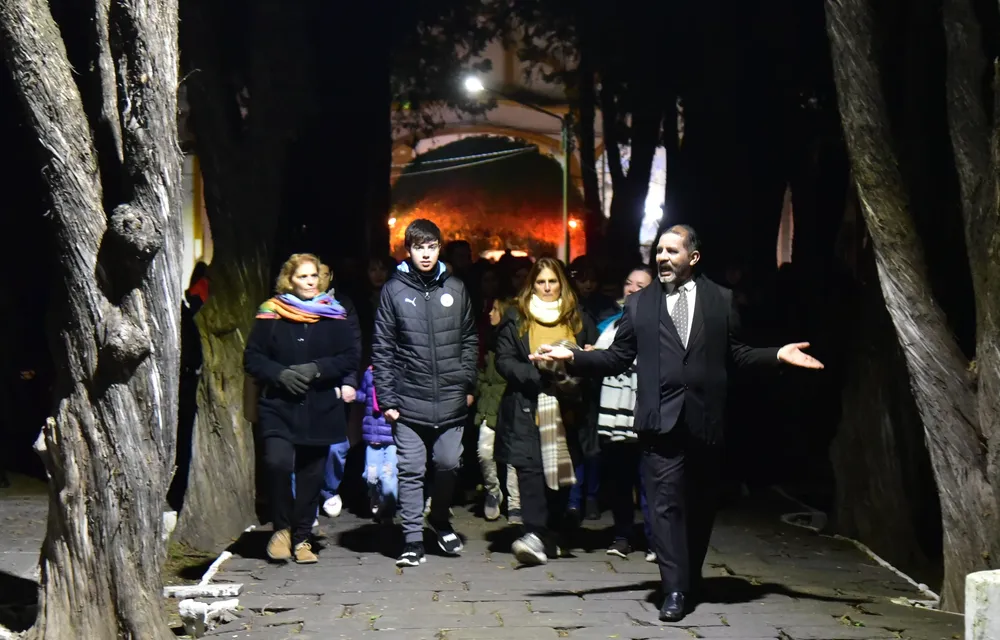 cementerio del oeste bus turístico nocturno 4