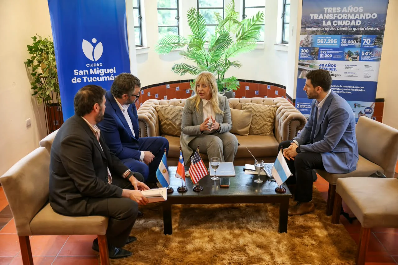 Rossana Chahla recibió a los evaluadores internacionales del programa What Works Cities de Bloomberg Philanthropies (6)