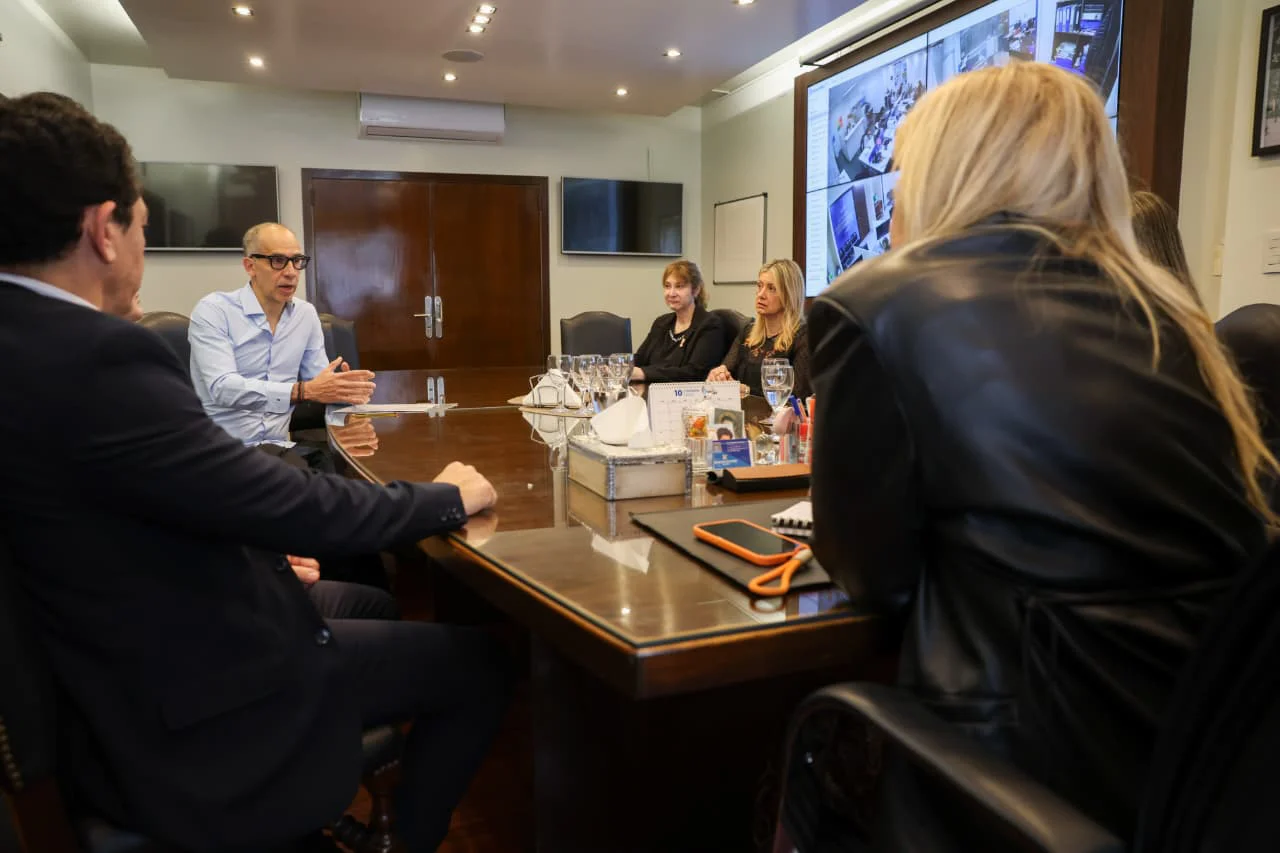 Rossana Chahla recibió a representantes del sector farmacéutico (2)