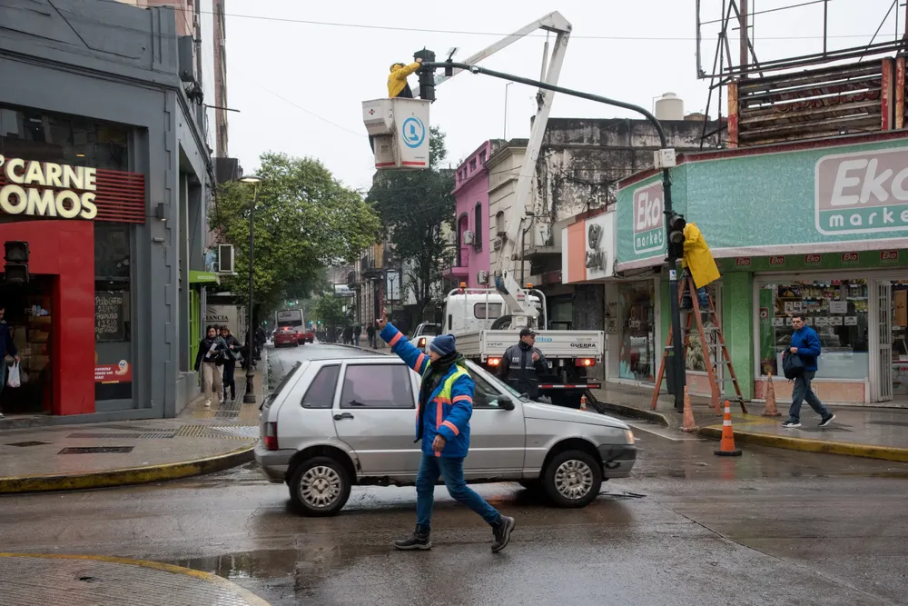 Semáforos cambio de sentido de calles 4