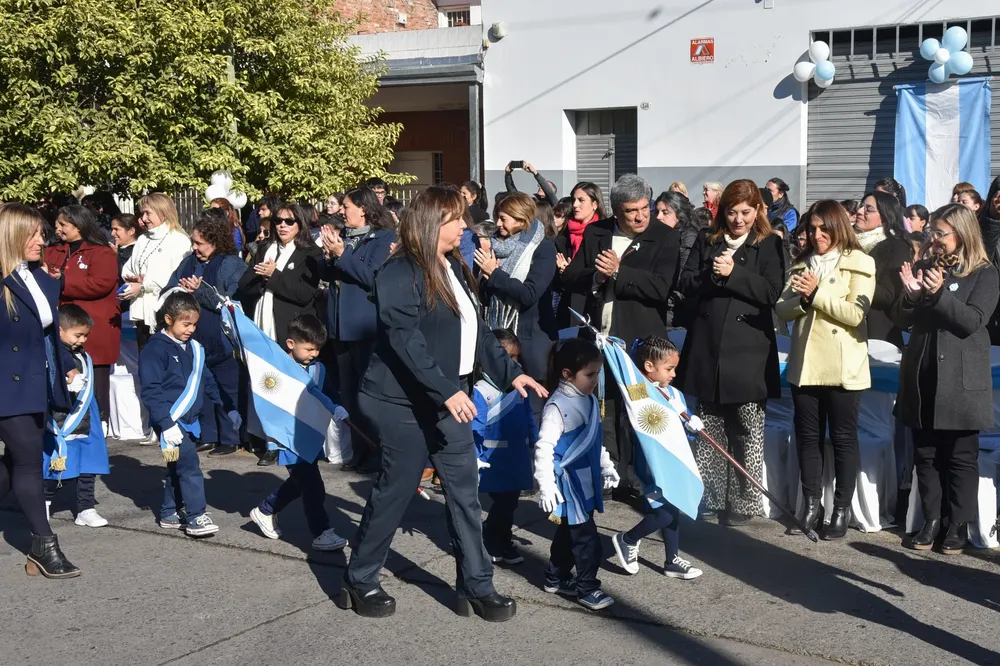acto 25 de mayo escuelas municipales 1