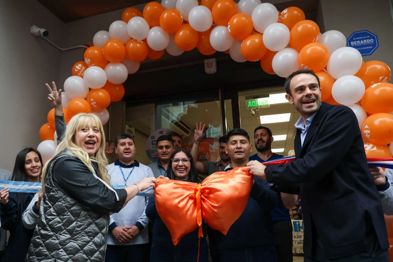 Rossana Chahla participó de la inauguración del primer Carrefour Express de Tucumán