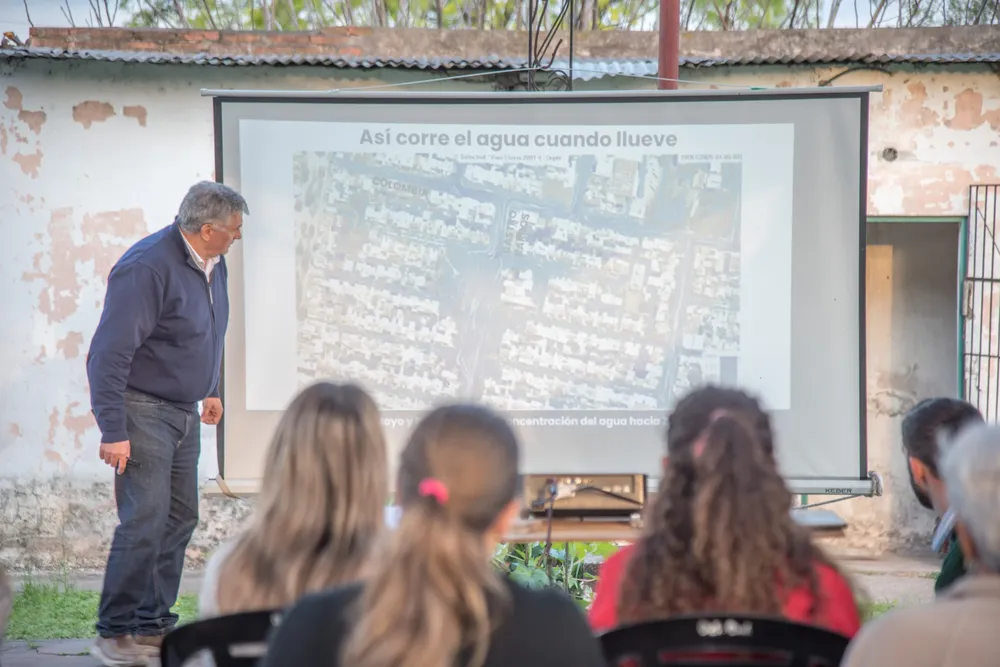 Presentación del plan de obras para mitigar anegamientos en el sector noroeste