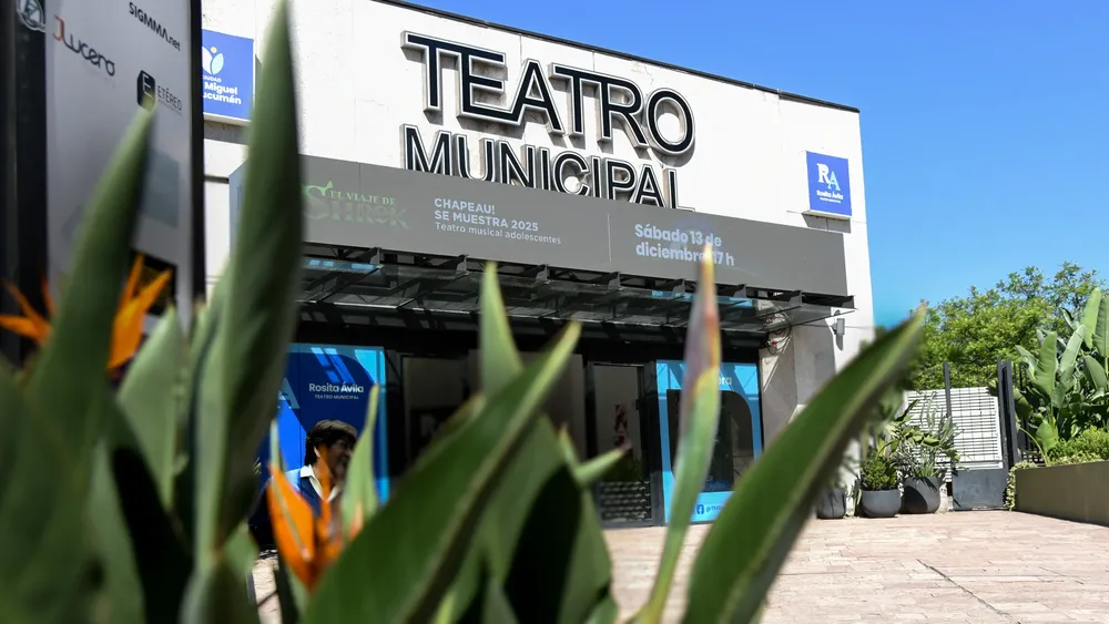 fachada Teatro Municipal Rosita Ávila -