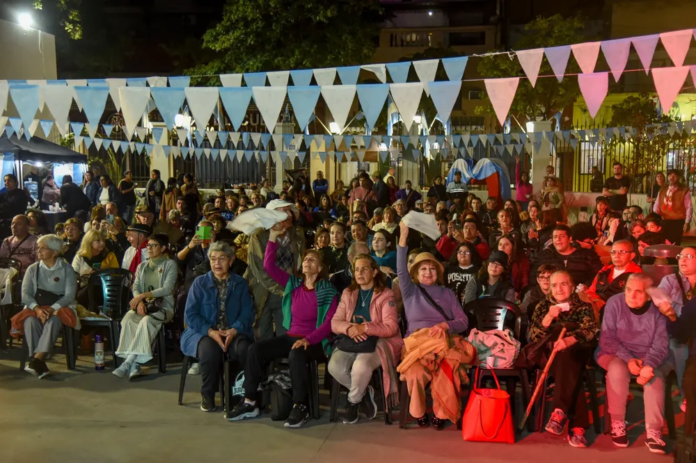 2025 punto patrio día del poncho (3)