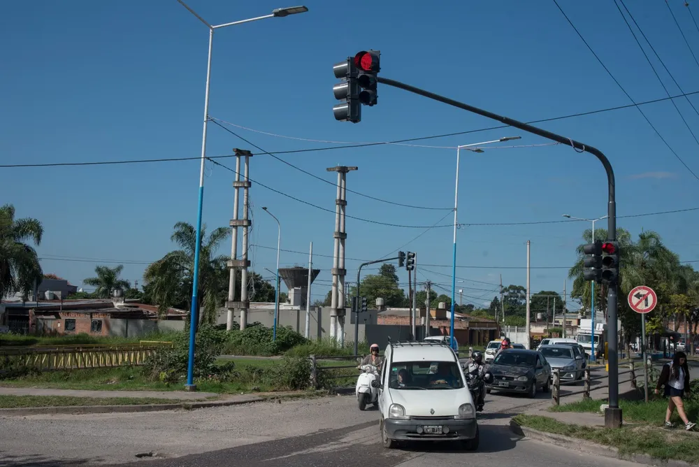 Nuevo semáforo en avenida Poviña y Camino de Sirga