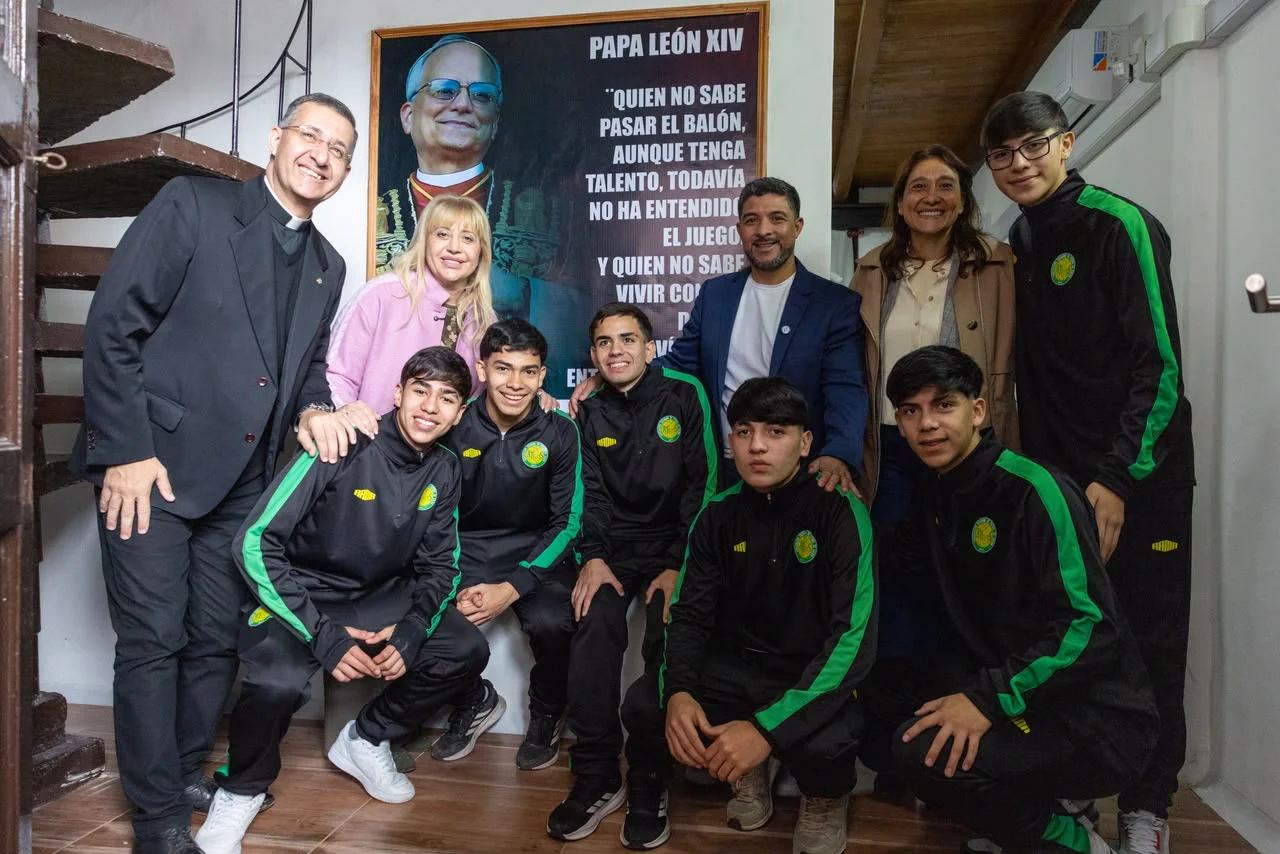 Rossana Chahla encabezó la inauguración del refugio papa León XIV (5)