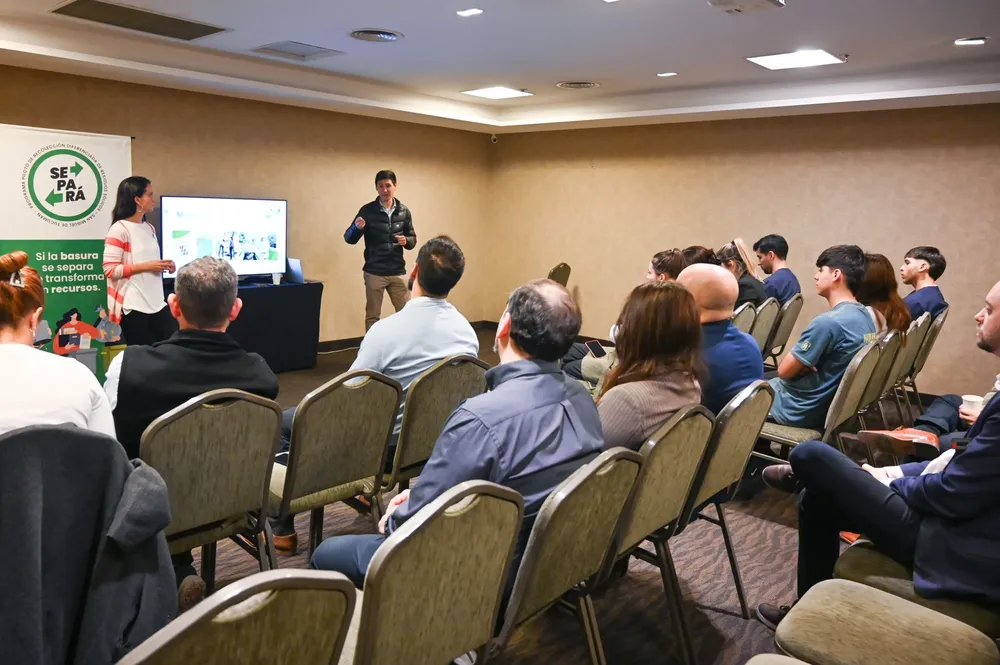 2025 capacitación hilton ambiente (1)