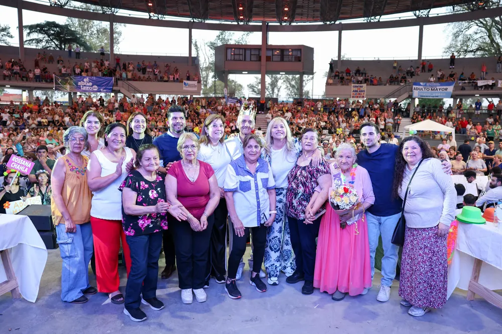 2025 abuelazo en el Palacio de los Deportes Adulto Mayor (15)