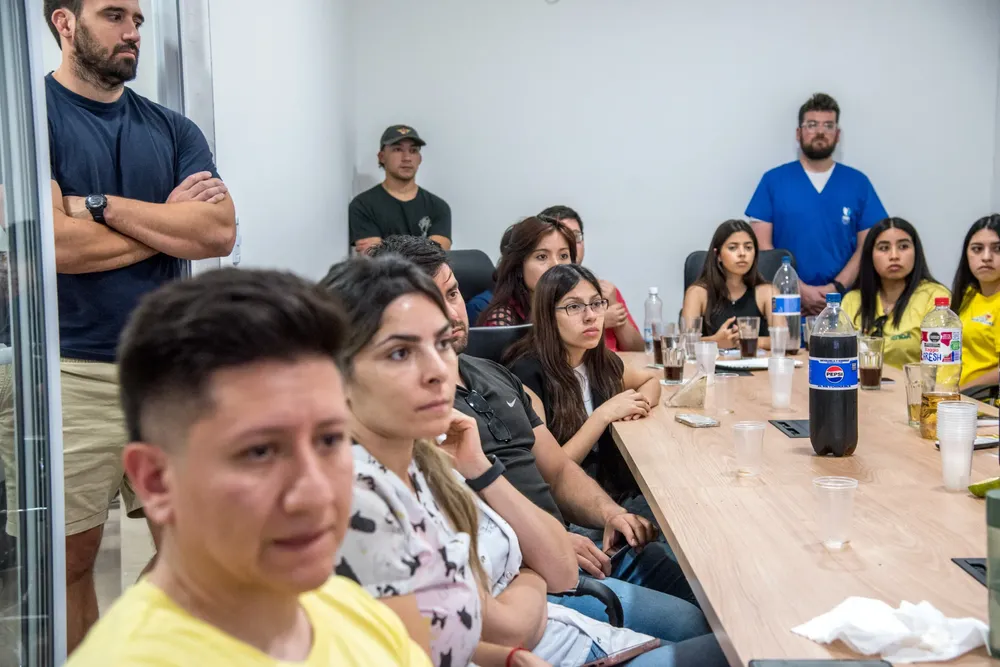 225 la mascotera empleo (1)