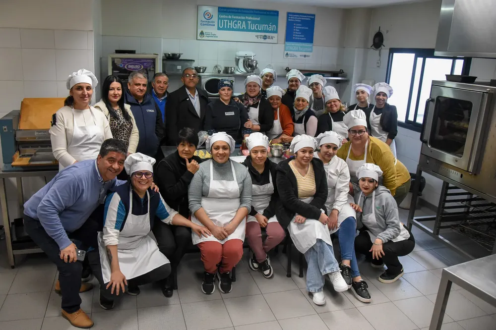 2025 curso formación profesional pastelería empleo (2)